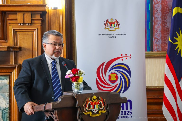 ASEAN UK Forum Malay Commissioner